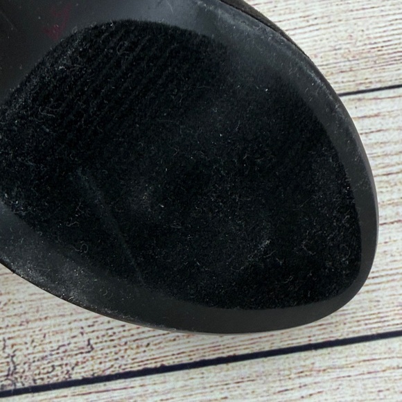 Chinese Laundry Classic Black Heels - Picture 4 of 4